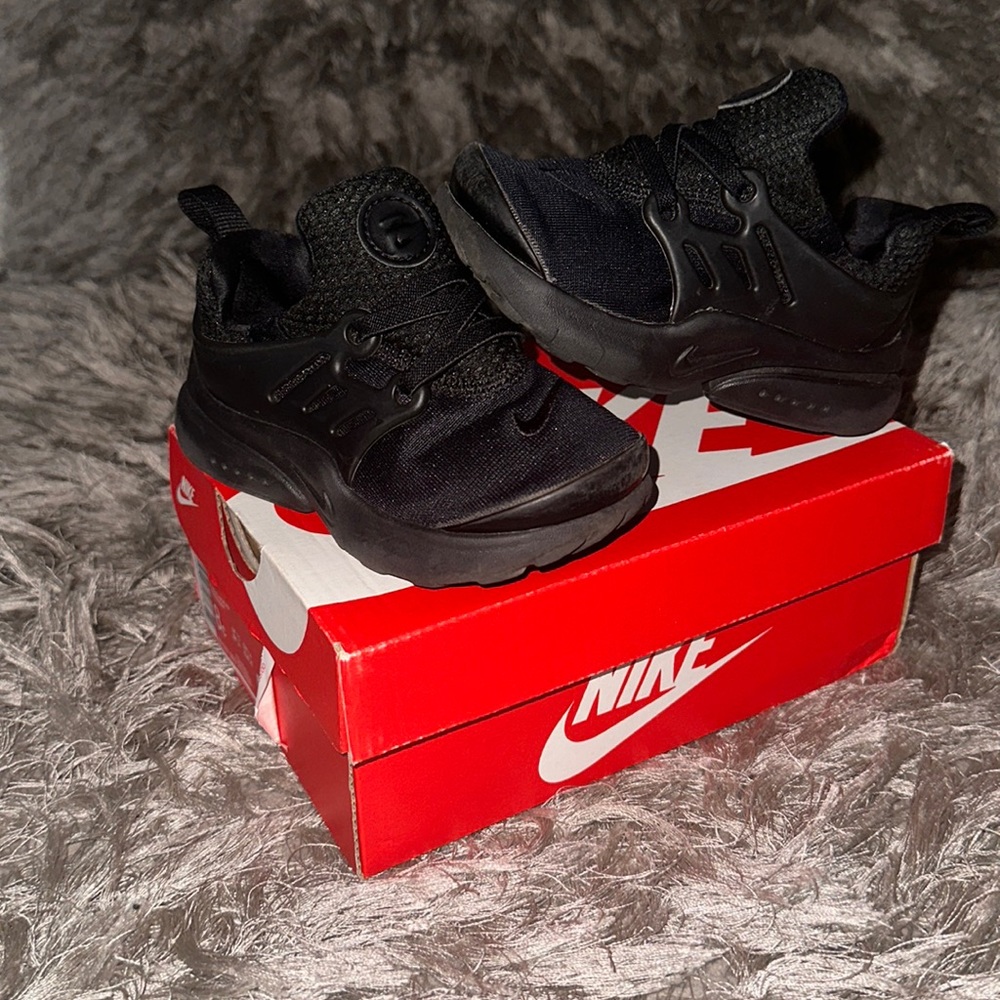 Nike little presto